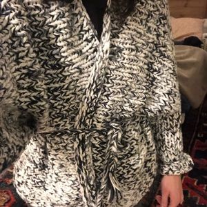 Free People- Cozy chunky knitted sweater